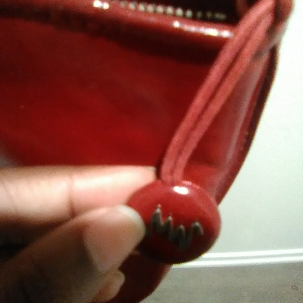 Red bag - Picture 3 of 5